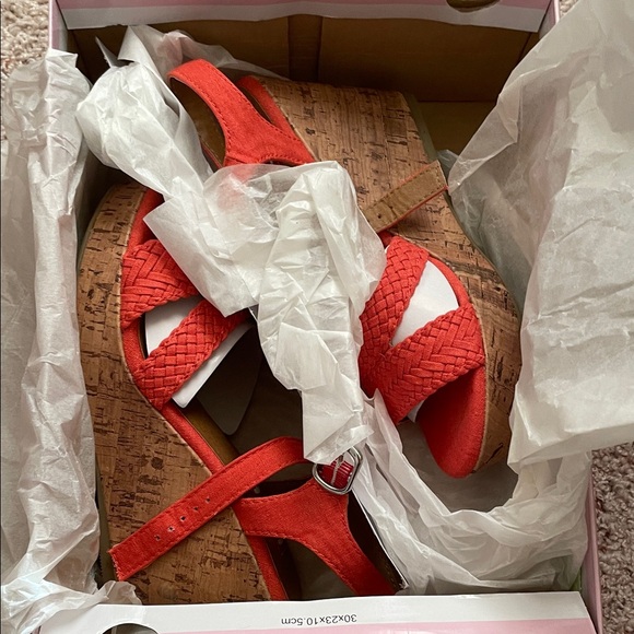 NEW 7.5 Med Coral Wedge cork-look Platform Woven Strap Sandals Heels Shoes - Picture 3 of 9